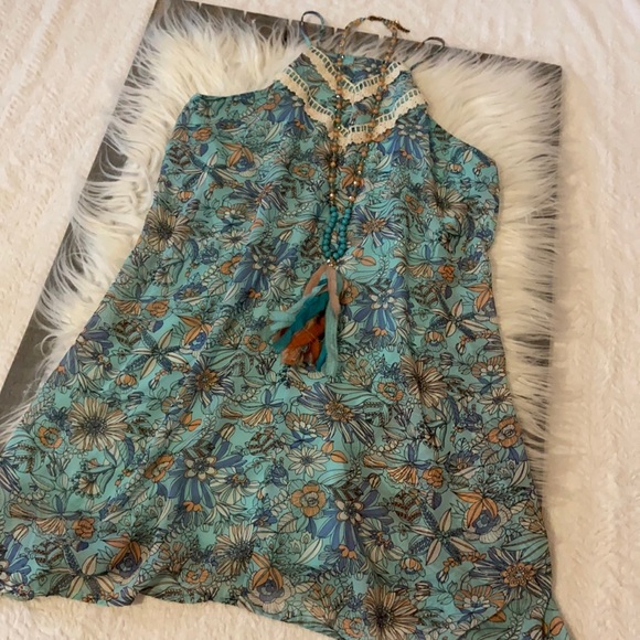 Altar'd State Dresses & Skirts - Atar’d State gorgeous teal flower dress